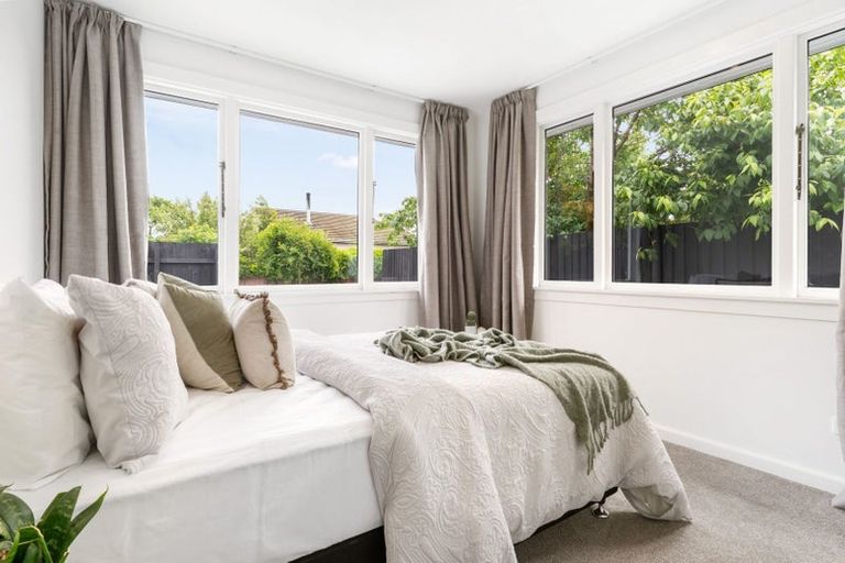 Photo of property in 18 Dover Street, St Albans, Christchurch, 8014