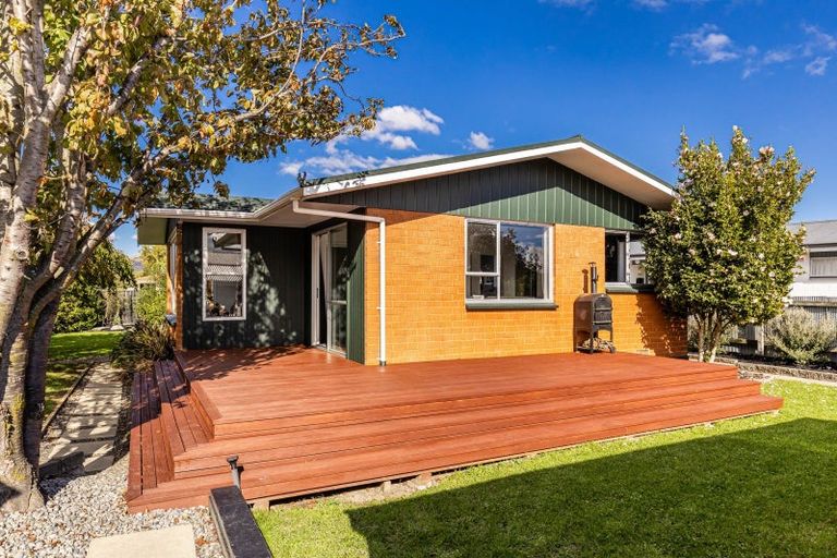 Photo of property in 2 Lynley Crescent, Blenheim, 7201