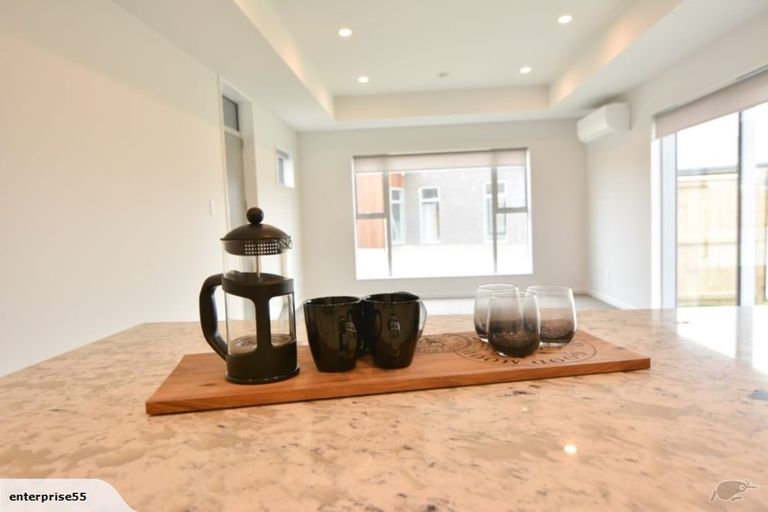 Photo of property in 10 Ardnave Lane, Broomfield, Christchurch, 8042