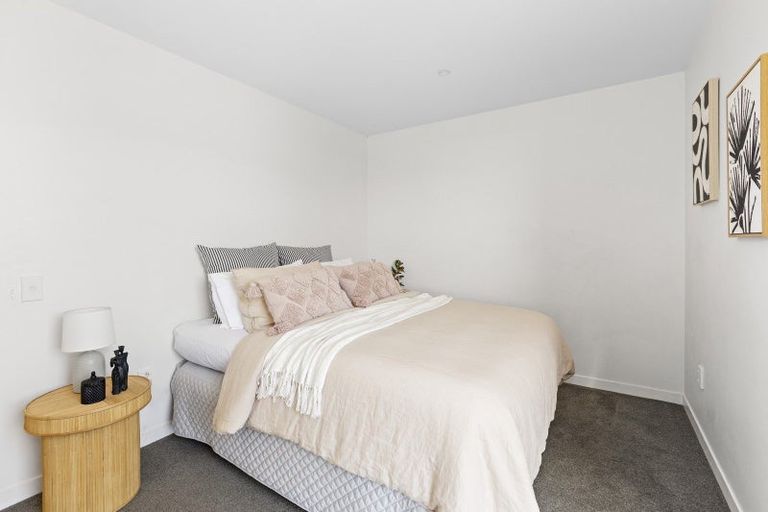 Photo of property in 19/6 Oswald Crescent, Paparangi, Wellington, 6037