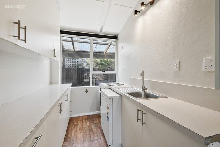 Photo of property in 2/40a Bounty Street, Bryndwr, Christchurch, 8053