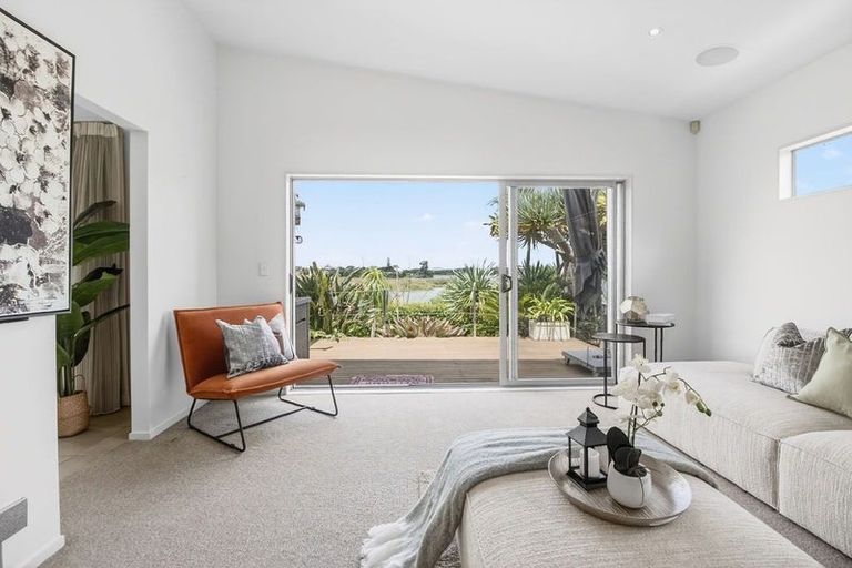 Photo of property in 48 Aurea Avenue, Pakuranga, Auckland, 2010