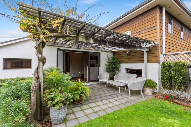Photo of property in 4 Kororako Grove, Whalers Gate, New Plymouth, 4310