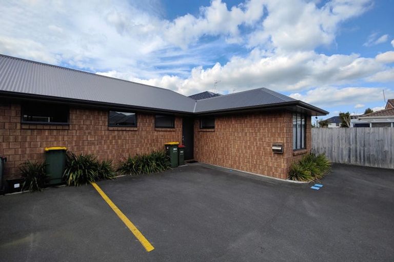 Photo of property in 102u5 Old Farm Road, Hamilton East, Hamilton, 3216