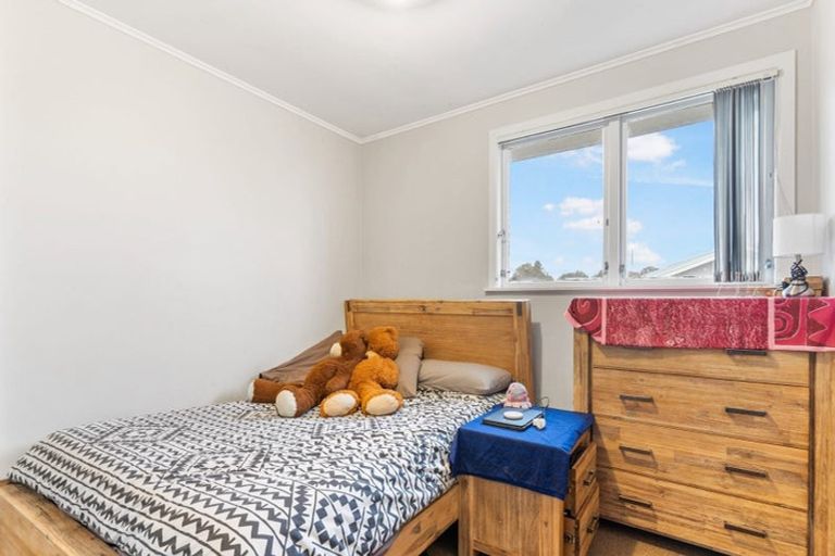 Photo of property in 43 Burbank Avenue, Manurewa, Auckland, 2102