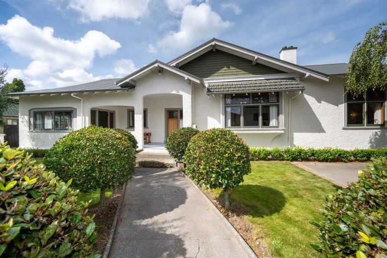 Photo of property in 210 Davis Street, Saint Leonards, Hastings, 4120