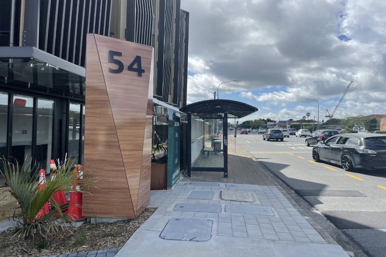 Photo of property in 18/54 Taharoto Road, Takapuna, Auckland, 0622