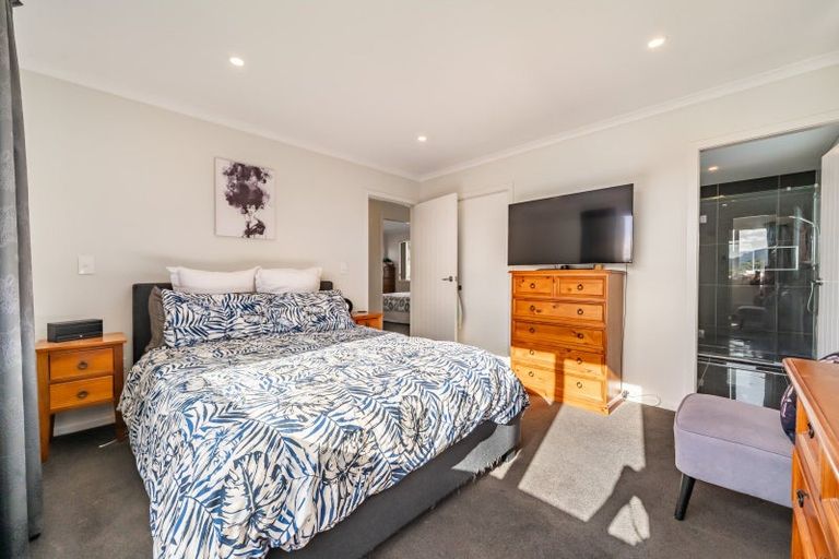 Photo of property in 20b Moohan Street, Wainuiomata, Lower Hutt, 5014