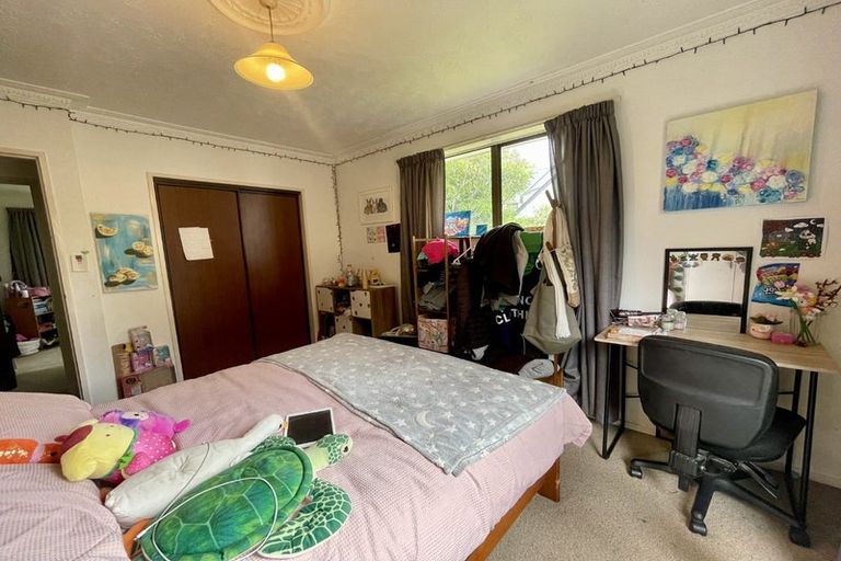 Photo of property in 33 Yellowstone Crescent, Burwood, Christchurch, 8083