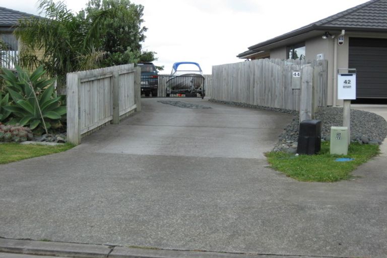 Photo of property in 44 Greig Place, Pukekohe, 2120