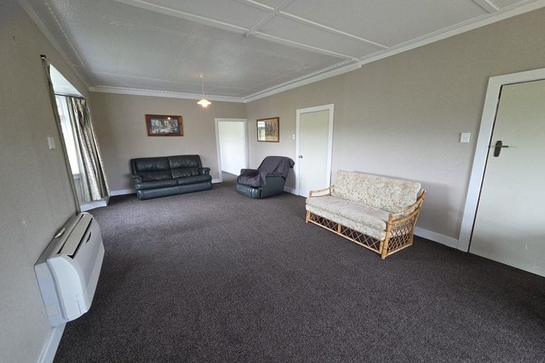 Photo of property in 35 Factory Road, Paretai, Balclutha, 9271