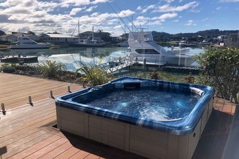 Photo of property in 25 Leeward Drive, Whitianga, 3510