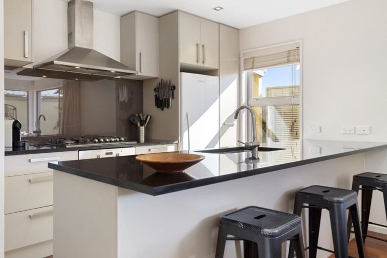 Photo of property in 6 Elderwood Lane, Edgeware, Christchurch, 8013