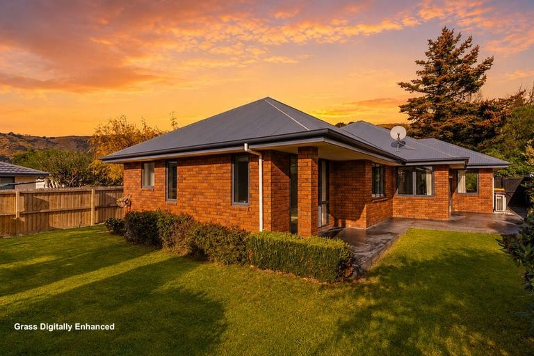 Photo of property in 160 Port Hills Road, Heathcote Valley, Christchurch, 8022