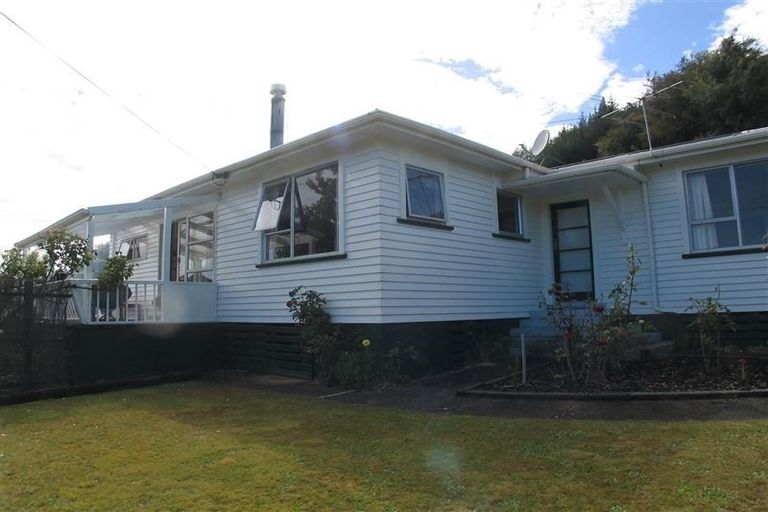 Photo of property in 20 Leicester Street, Picton, 7220