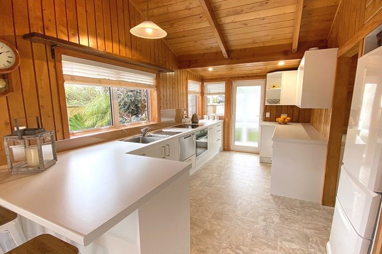 Photo of property in 122b Barbara Avenue, Whangamata, 3620