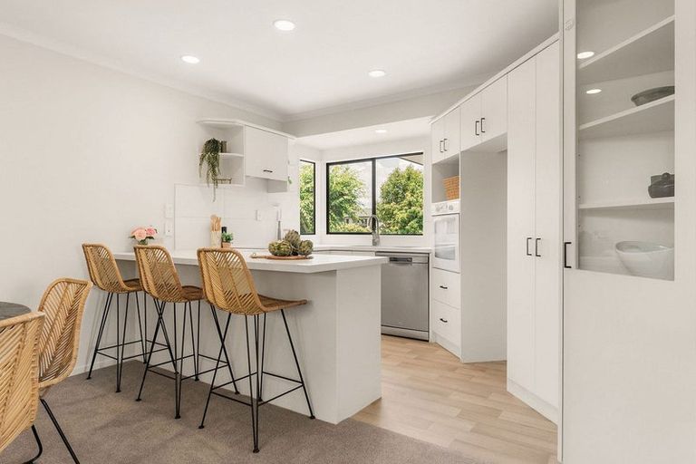 Photo of property in 14 Stableford Drive, Pyes Pa, Tauranga, 3112