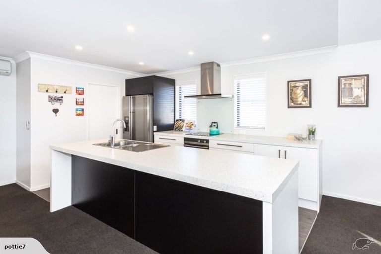 Photo of property in 43 Oakley Drive, Prebbleton, 7604