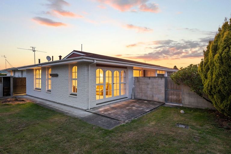 Photo of property in 222a Waimairi Road, Ilam, Christchurch, 8041