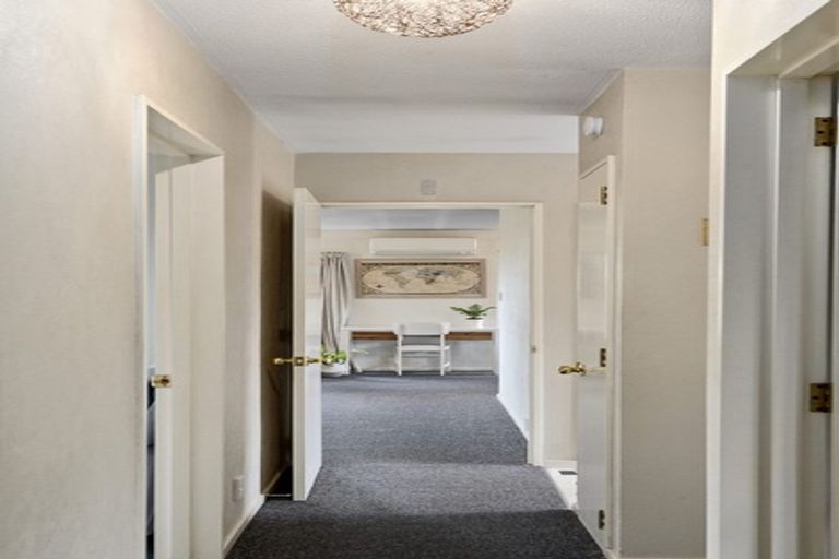 Photo of property in 2/24a Croziers Road, St Albans, Christchurch, 8052