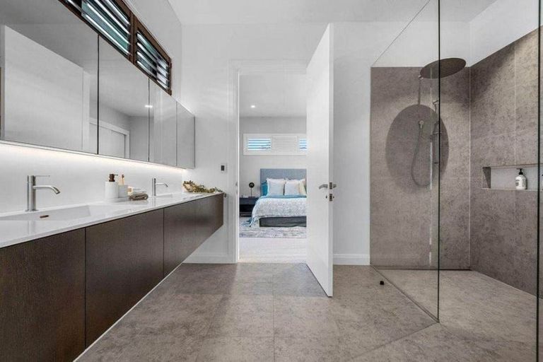 Photo of property in 73 Pomona Road, Kumeu, 0891