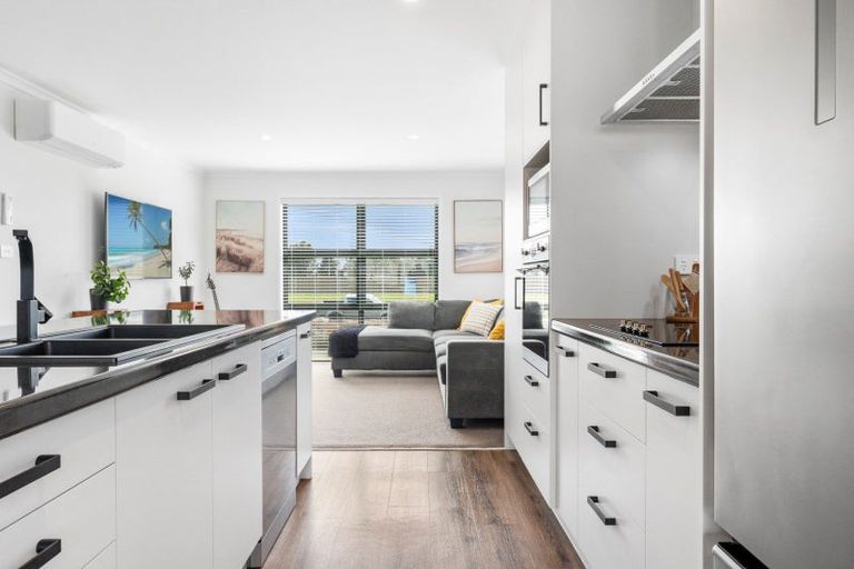 Photo of property in 52 Tamapahore Boulevard, Papamoa Beach, Papamoa, 3118