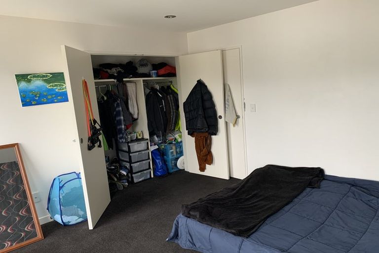 Photo of property in 56 Tiketike Way, Brooklyn, Wellington, 6021