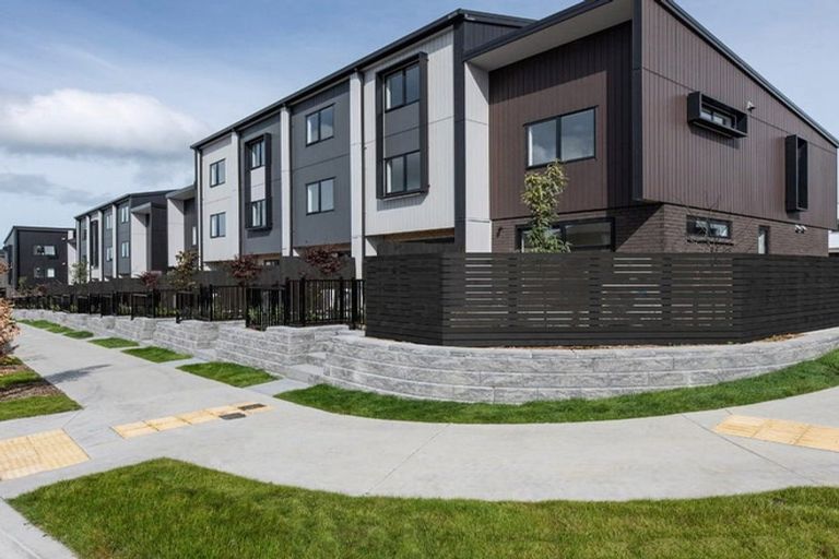 Photo of property in 73 Selo Street, Glen Eden, Auckland, 0602