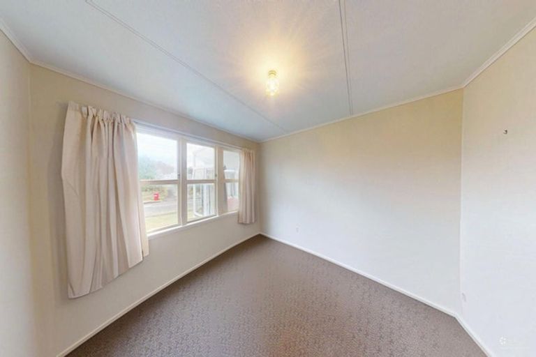 Photo of property in 2 Balmoral Crescent, Springvale, Whanganui, 4501
