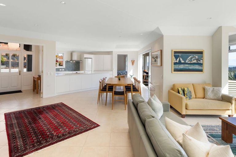 Photo of property in 35 Kotare Street, Hilltop, Taupo, 3330