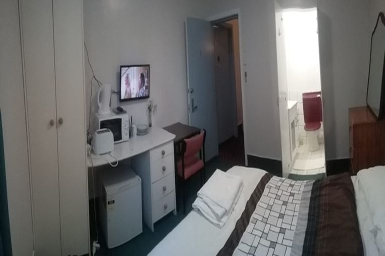 Photo of property in Carillion/the Knoll, 33 Thompson Street, Mount Cook, Wellington, 6011