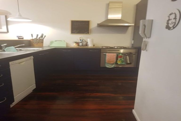 Photo of property in 9/20 Egmont Street, Te Aro, Wellington, 6011