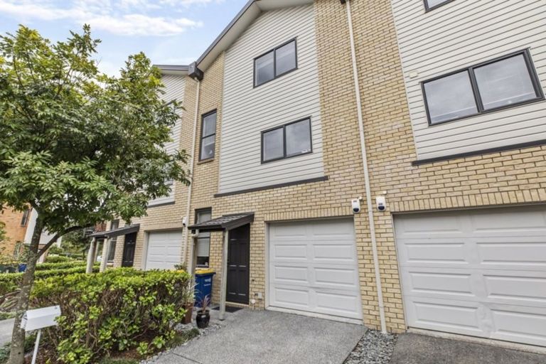 Photo of property in St Claire Village, 222/172 Mcleod Road, Te Atatu South, Auckland, 0610
