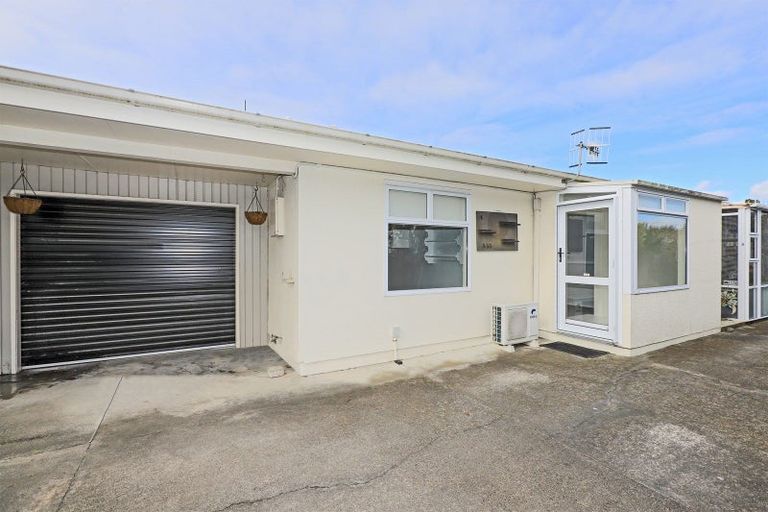 Photo of property in 2/69 Meeanee Road, Taradale, Napier, 4112