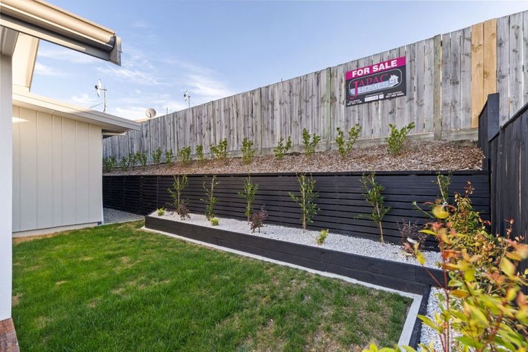 Photo of property in 5 Mangatainoka Lane, Awapuni, Palmerston North, 4412