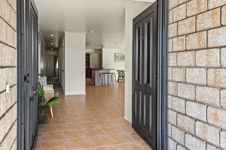 Photo of property in 10 Sequoia Place, Te Kamo, Whangarei, 0112