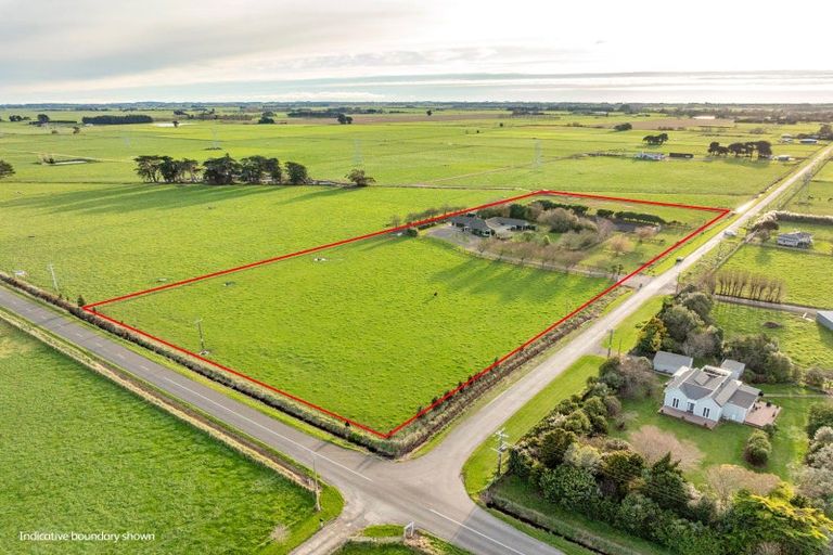 Photo of property in 11 Mckenzie Settlement Road, Kairanga, Palmerston North, 4475