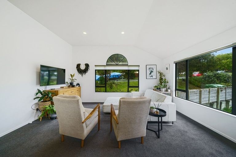 Photo of property in 41 Samwell Drive, Whitby, Porirua, 5024