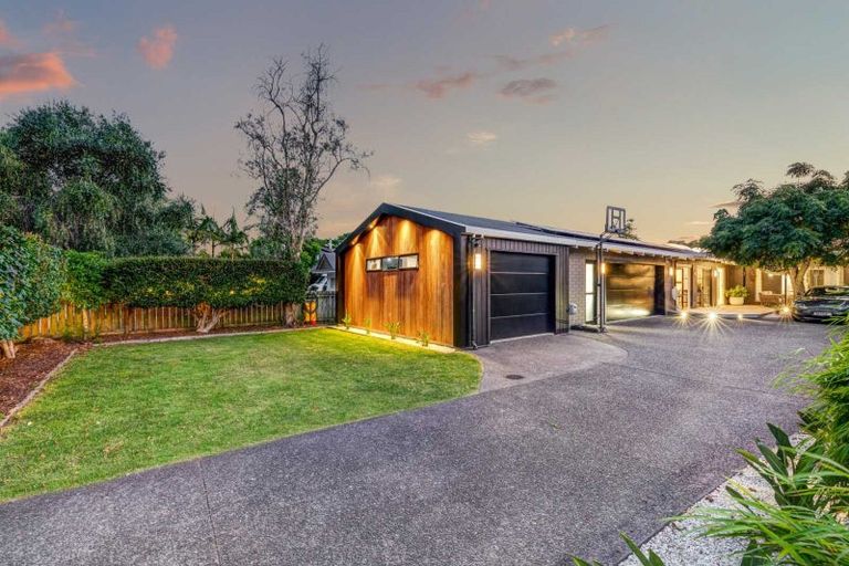 Photo of property in 18 Glengarry Avenue, Manly, Whangaparaoa, 0930