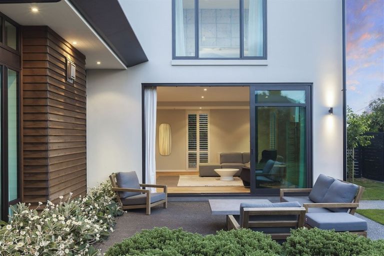 Photo of property in 93 Mays Road, St Albans, Christchurch, 8052