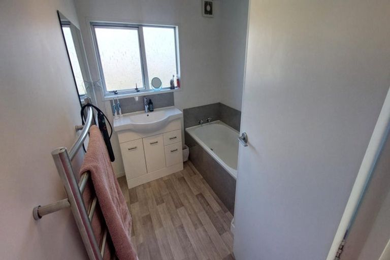 Photo of property in 25 Yellowstone Crescent, Burwood, Christchurch, 8083