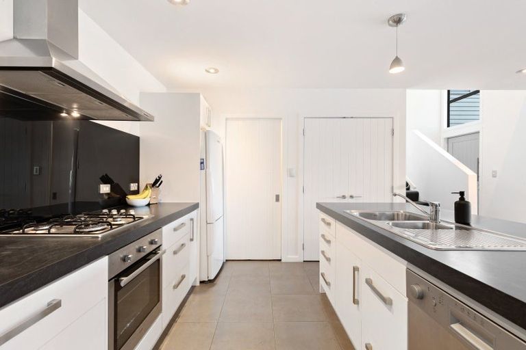 Photo of property in 4b De La Mare Place, Frankton, Queenstown, 9300
