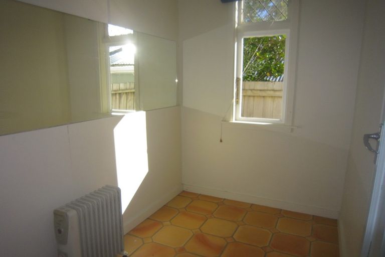 Photo of property in 26 Mitchell Street, Brooklyn, Wellington, 6021