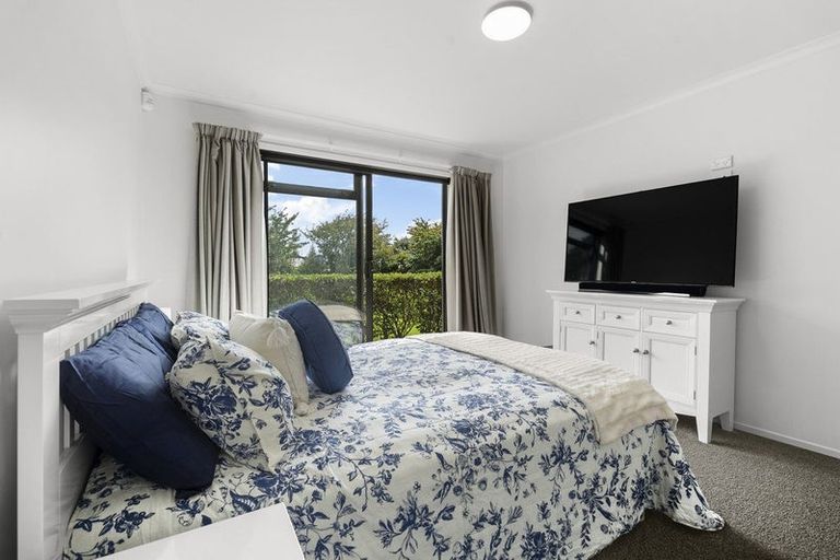 Photo of property in 14e Clinton Street, Fitzroy, New Plymouth, 4312