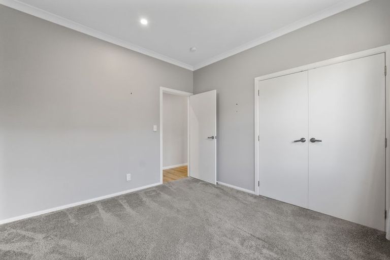 Photo of property in 195 Heta Road, Highlands Park, New Plymouth, 4312