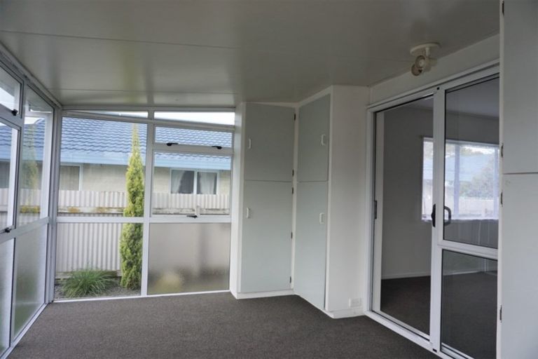 Photo of property in 2/434 Gloucester Street, Taradale, Napier, 4112