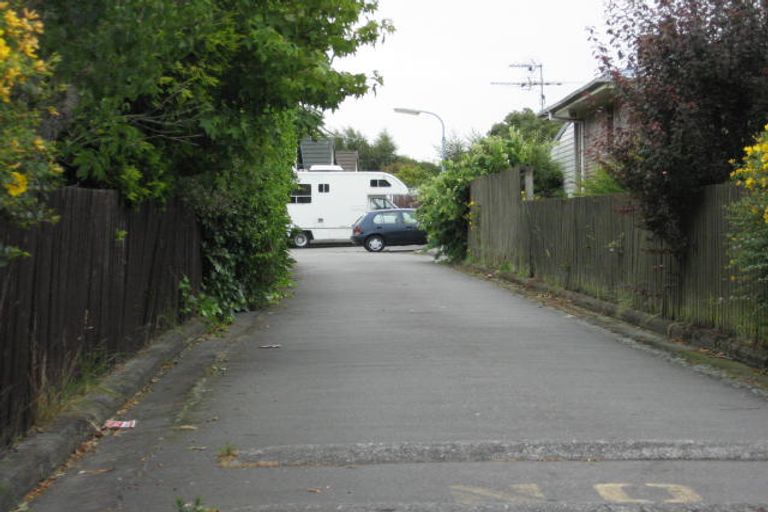 Photo of property in 43n Waimairi Road, Upper Riccarton, Christchurch, 8041