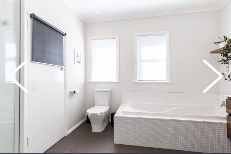 Photo of property in 51 Jackson Street, Island Bay, Wellington, 6023