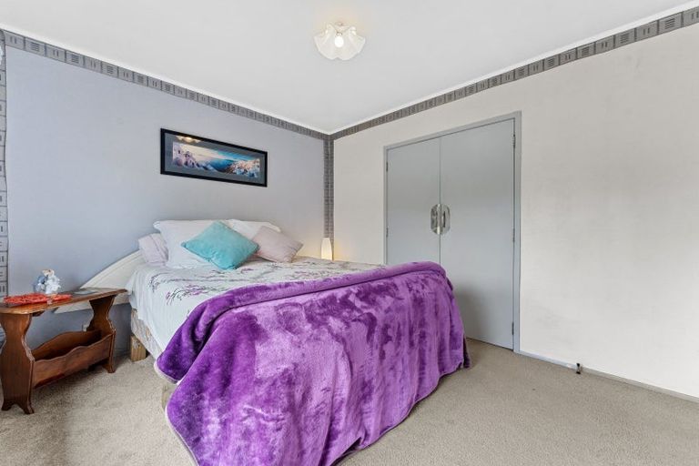 Photo of property in 2/1 Lingfield Street, Glenfield, Auckland, 0629