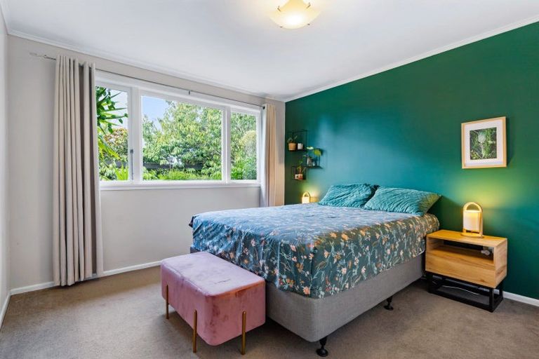 Photo of property in 4b Lancaster Road, Beach Haven, Auckland, 0626